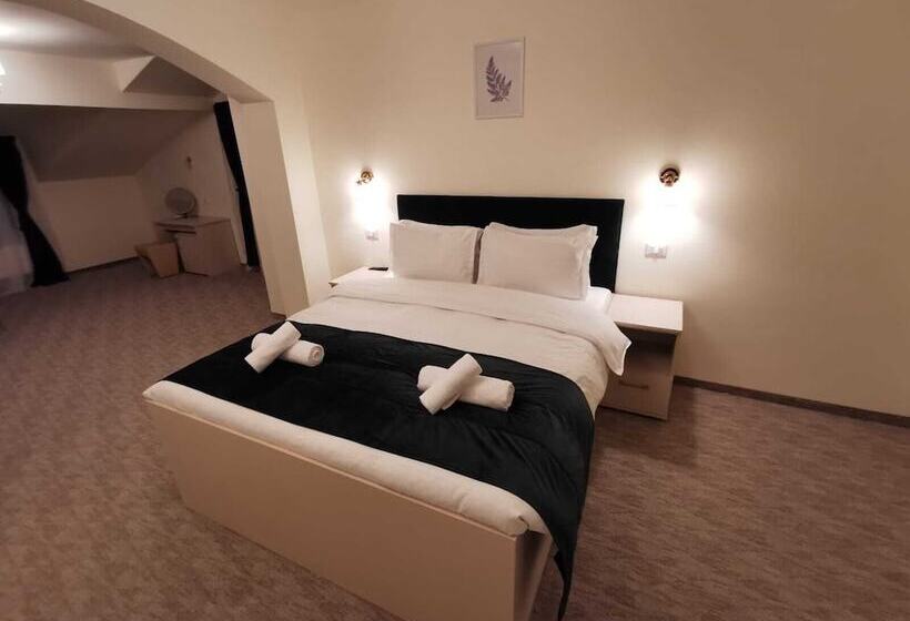 ホテル Cerbul Chalét Accommodation & Wellness