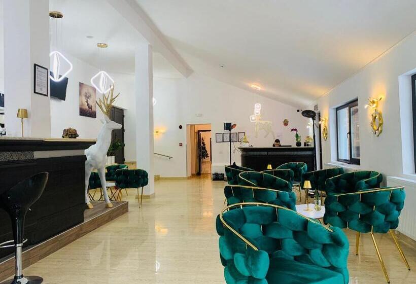 ホテル Cerbul Chalét Accommodation & Wellness