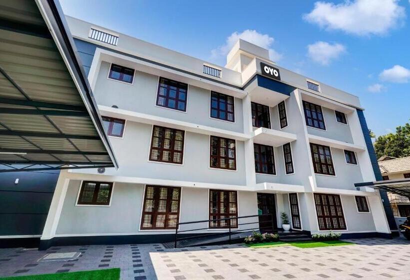 Отель Addis Homes