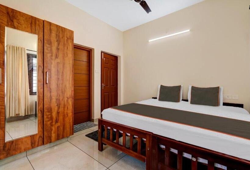 Отель Addis Homes