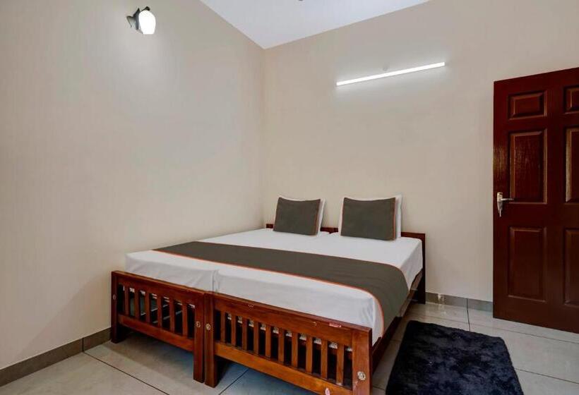 Отель Addis Homes