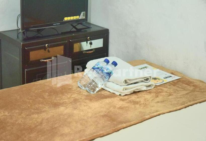 Szálloda Fanta Home At Pronojiwo Lumajang Redpartner