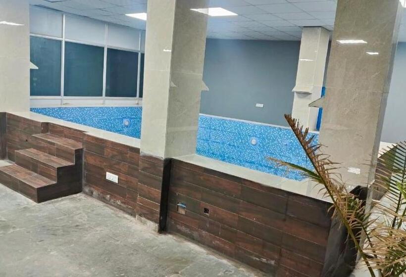 בית מלון כפרי Farm With 5 Huts, Heated Pool And Bonfire