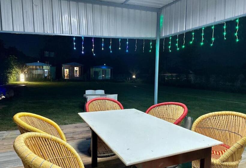 בית מלון כפרי Farm With 5 Huts, Heated Pool And Bonfire