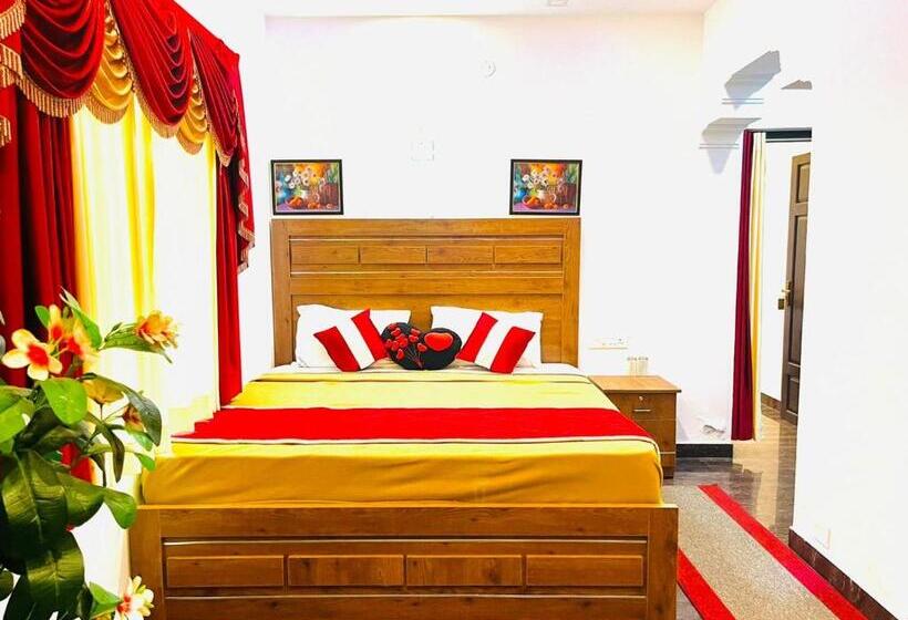 فندق Golden Leaf Munnar