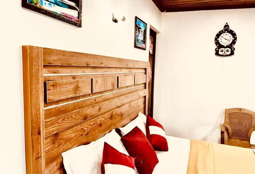 בית מלון כפרי Golden Leaf Munnar