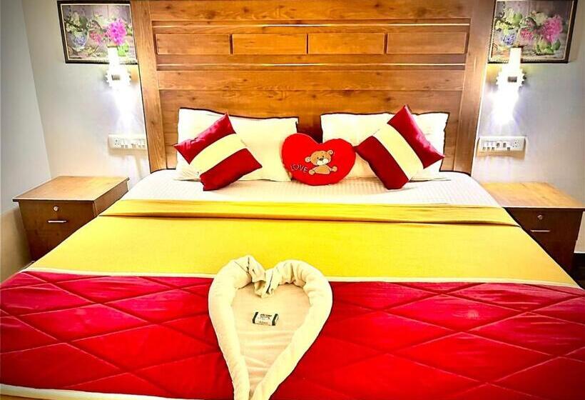 فندق Golden Leaf Munnar