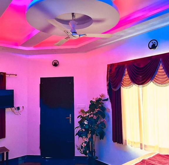 فندق Golden Leaf Munnar