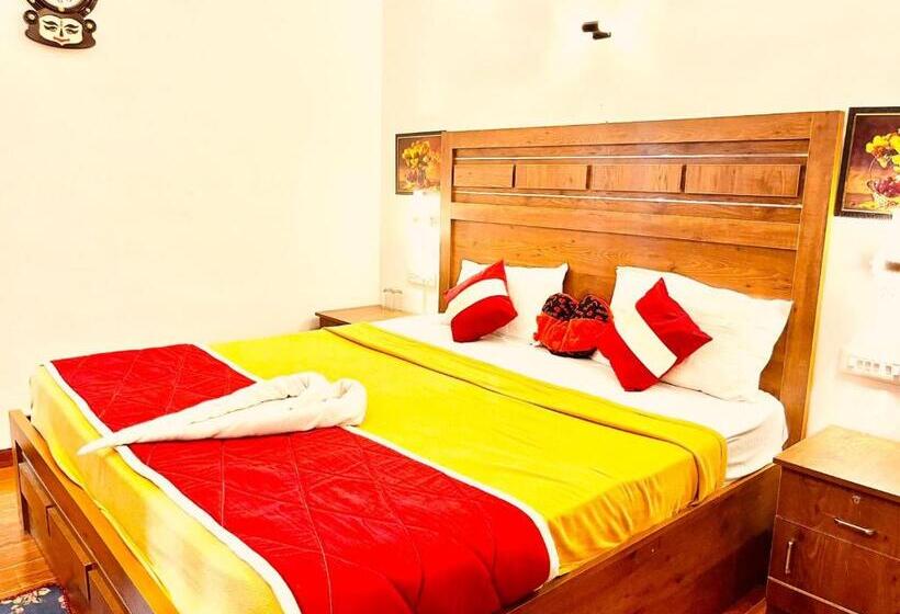 בית מלון כפרי Golden Leaf Munnar