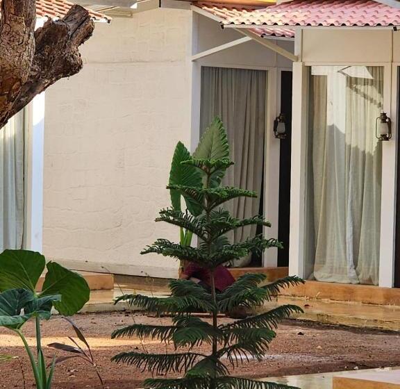 בית מלון כפרי Heira