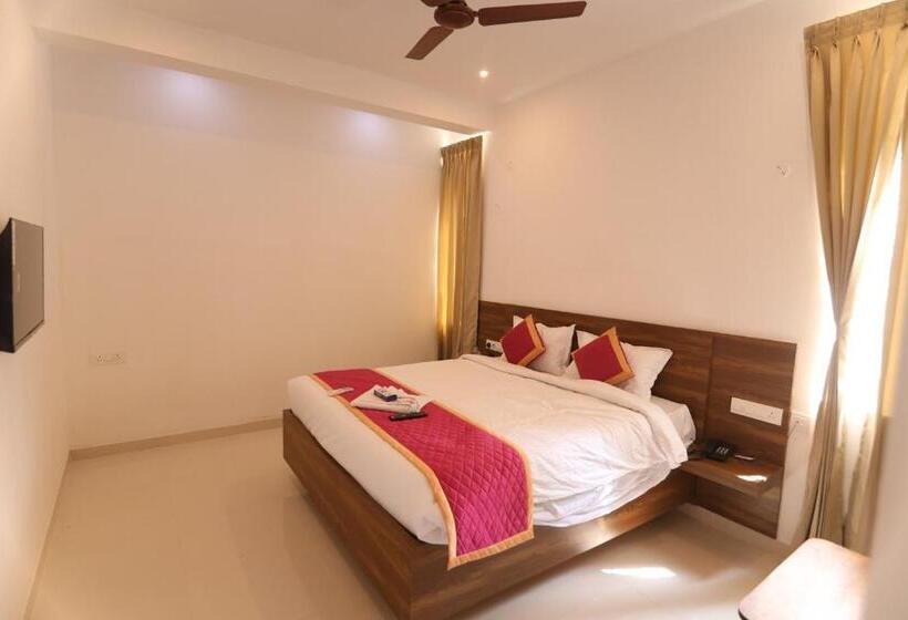 호텔 J Park Auroville Beach