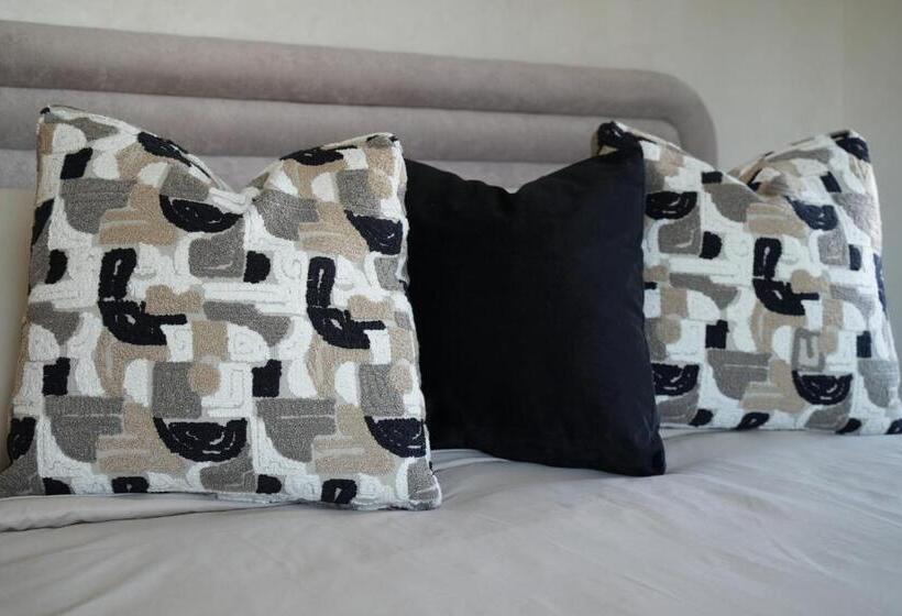 هتل Le Rocher De L Atlas