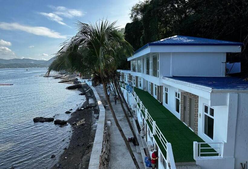 Отель Luckytito Anilao Resort