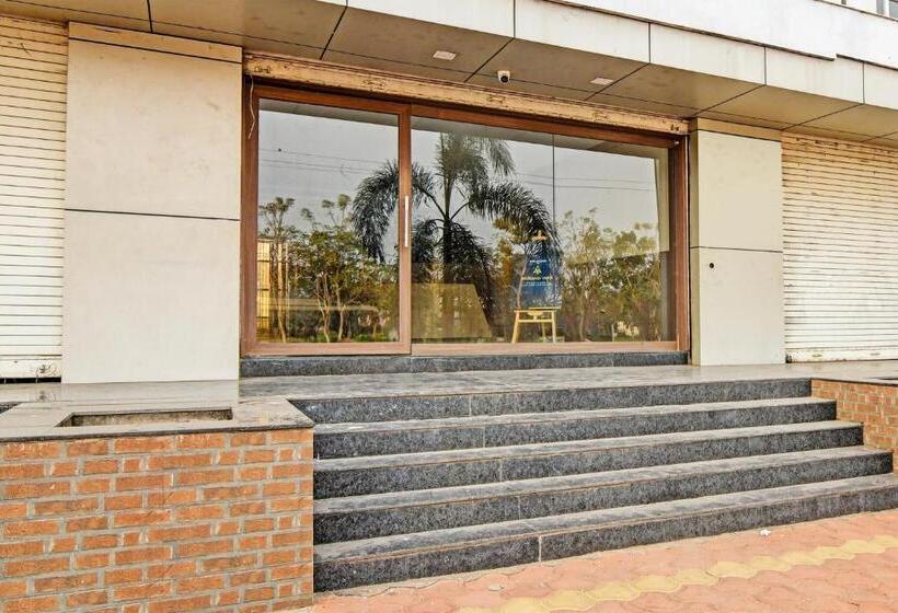 בית מלון כפרי Midland Yard