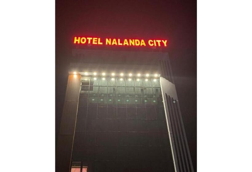 בית מלון כפרי Nalanda Inn Bihar