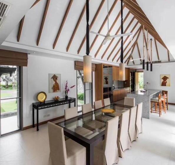 ホテル Oasis Villa Pattaya