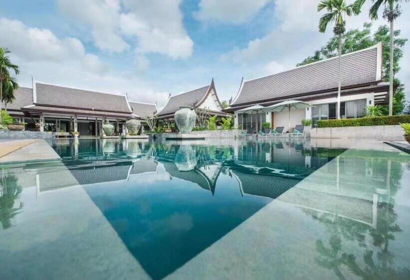 ホテル Oasis Villa Pattaya