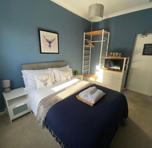 בית מלון כפרי Pershore Rooms At The Star