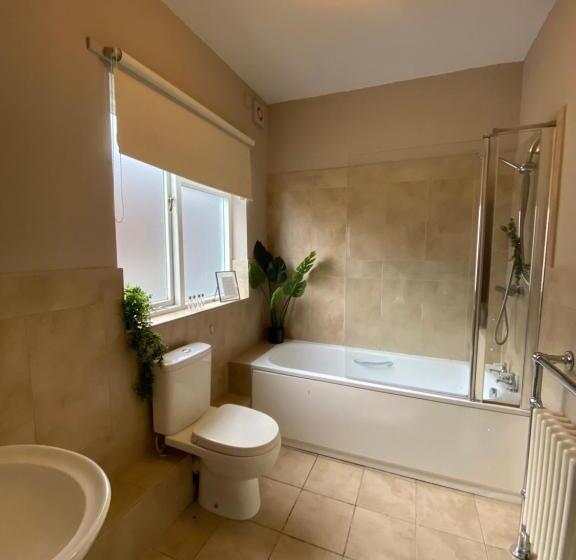 בית מלון כפרי Pershore Rooms At The Star