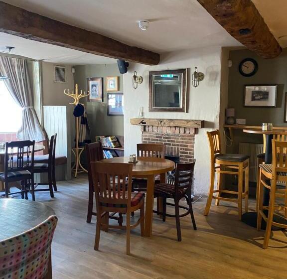 בית מלון כפרי Pershore Rooms At The Star