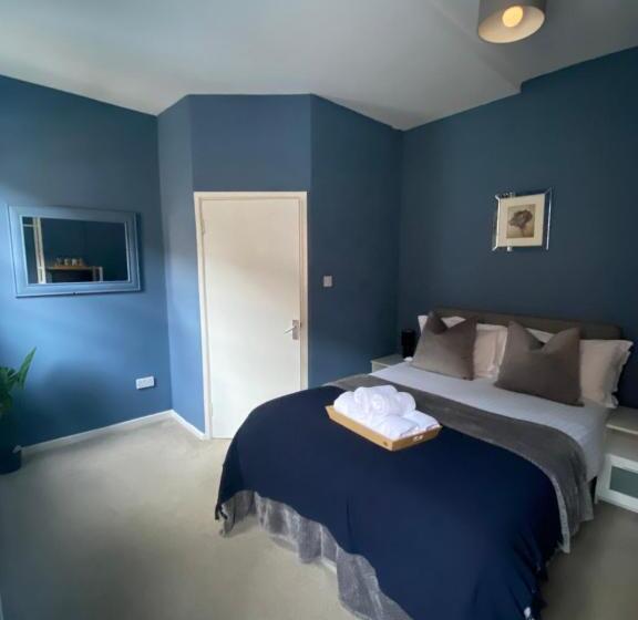 בית מלון כפרי Pershore Rooms At The Star