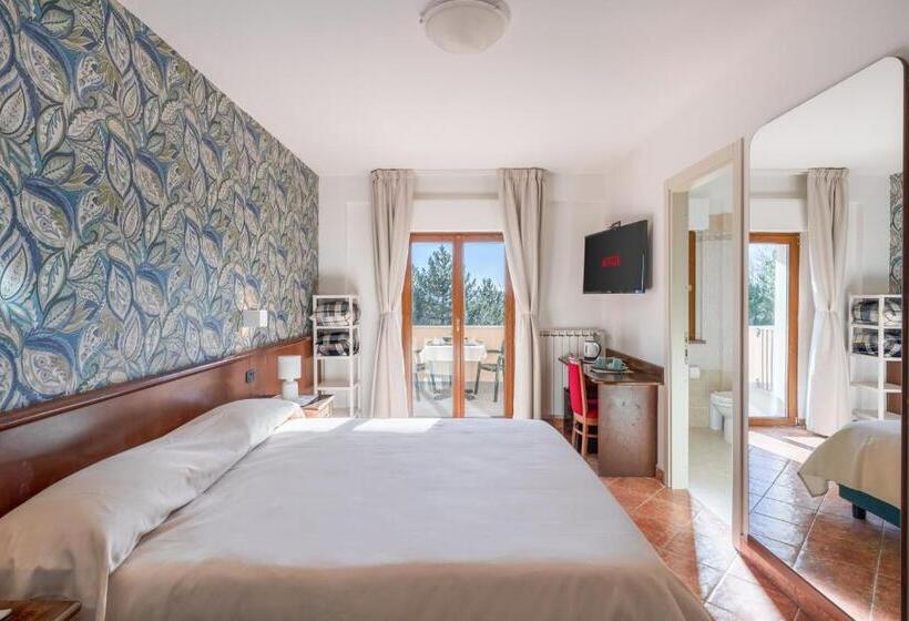 בית מלון כפרי Rasinus