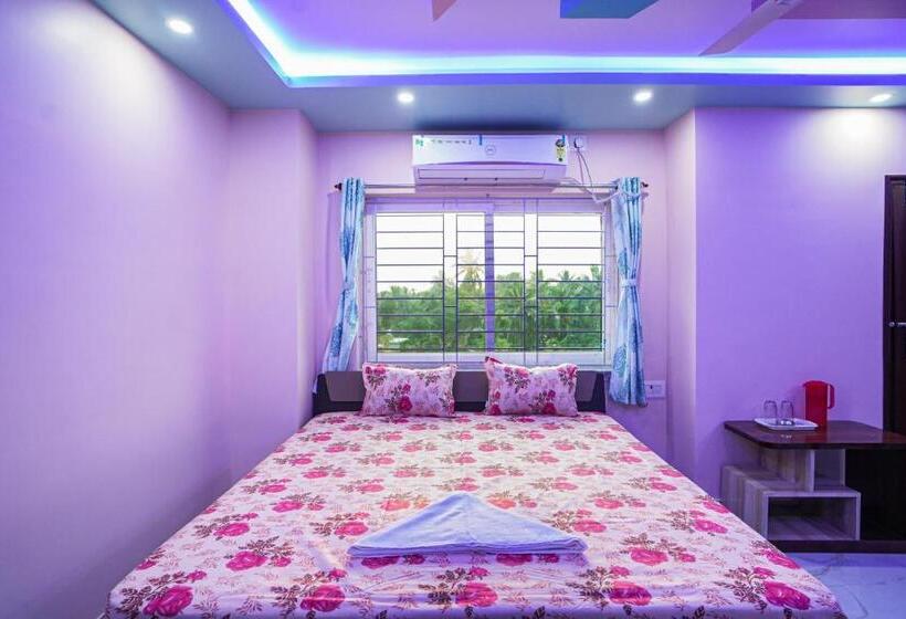 ホテル River Leaf Inn Taki !! Luxurious Rooms With River Facing Private Balconies !!