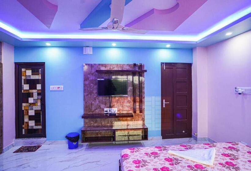 ホテル River Leaf Inn Taki !! Luxurious Rooms With River Facing Private Balconies !!