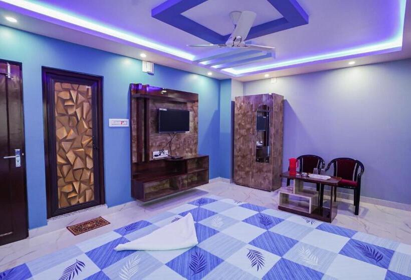 ホテル River Leaf Inn Taki !! Luxurious Rooms With River Facing Private Balconies !!