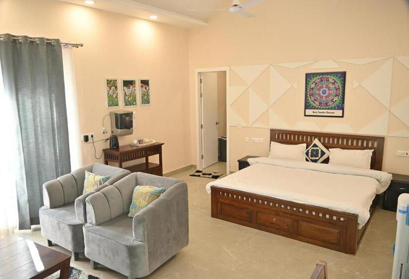 فندق Solis Wellness Retreat