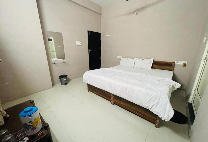 בית מלון כפרי Swastik Palace