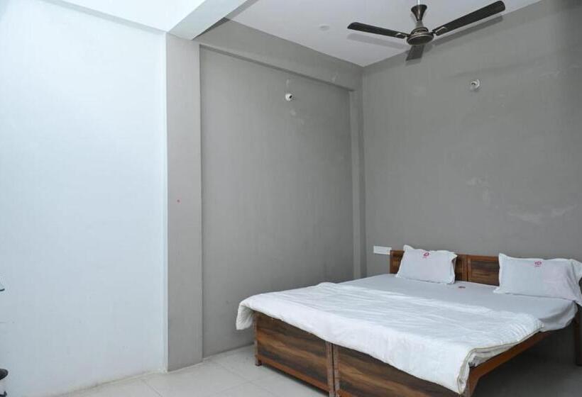 בית מלון כפרי Swastik Palace