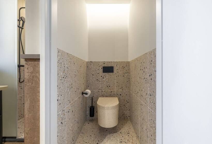 酒店 The Usual Rotterdam