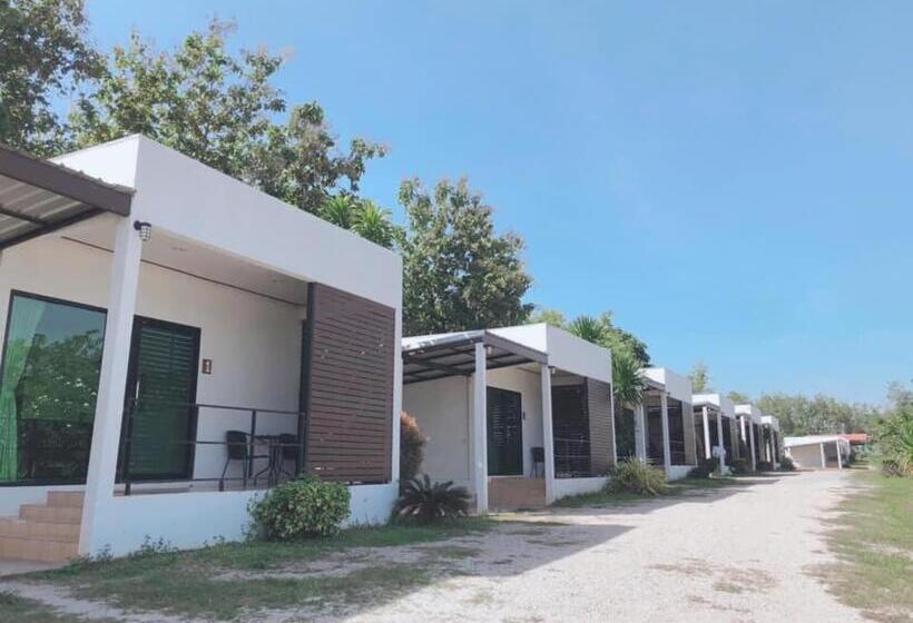 ホテル โรงแรม ต้นสัก เลย รีสอร์ท Tonsak Loei Resort&