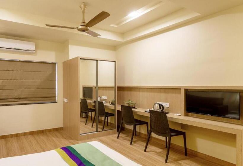 호텔 Treebo Nestlay Rooms Gummidipoondi