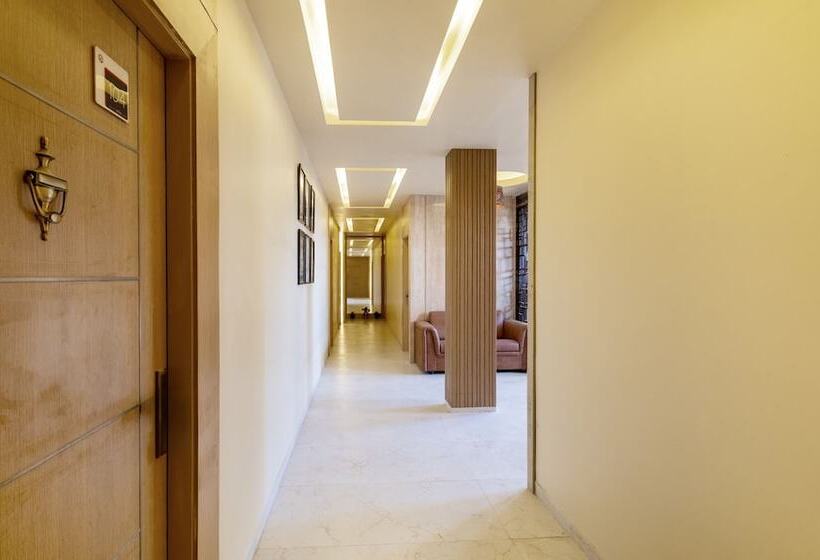 호텔 Treebo Nestlay Rooms Gummidipoondi