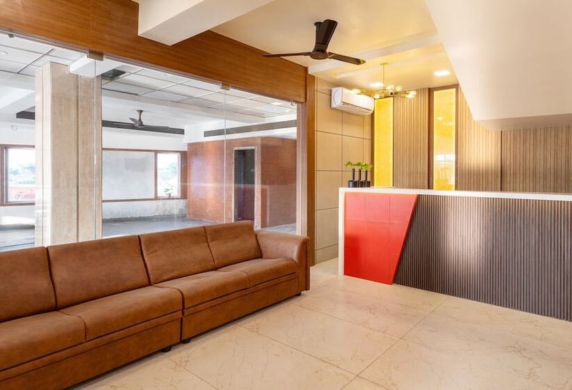 호텔 Treebo Nestlay Rooms Gummidipoondi