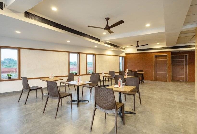 호텔 Treebo Nestlay Rooms Gummidipoondi