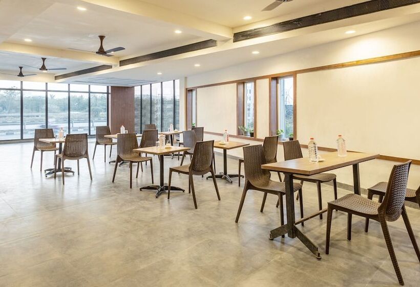 호텔 Treebo Nestlay Rooms Gummidipoondi