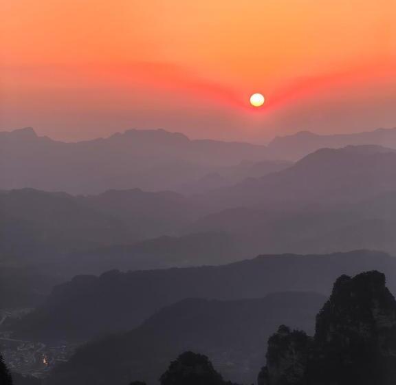 Отель Zhangjiajie Yolo Resort  Within Zhangjiajie National Forest Park