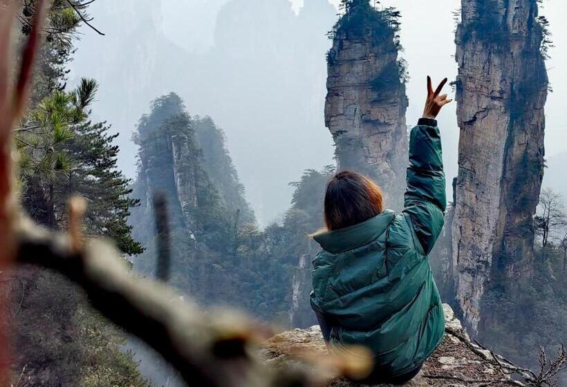 Отель Zhangjiajie Yolo Resort  Within Zhangjiajie National Forest Park