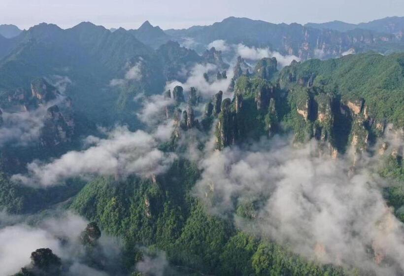Отель Zhangjiajie Yolo Resort  Within Zhangjiajie National Forest Park