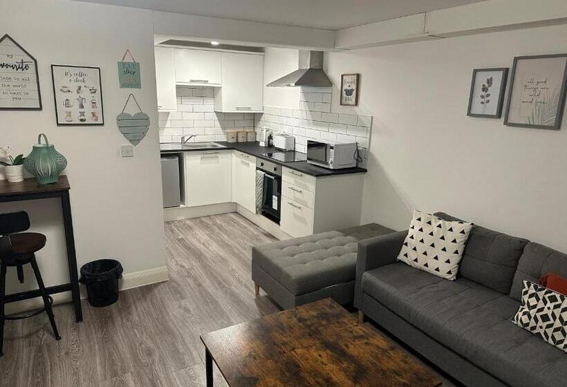 Beautiful Basement Apartment