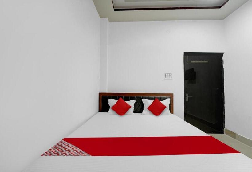 Oyo Flagship Dev Laxmi Palace Hotel & Banquet