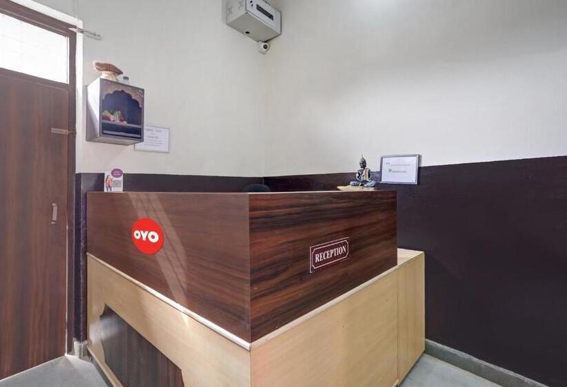 ホテル Funday, Jaipur