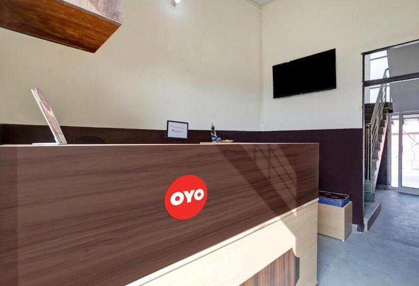 ホテル Funday, Jaipur