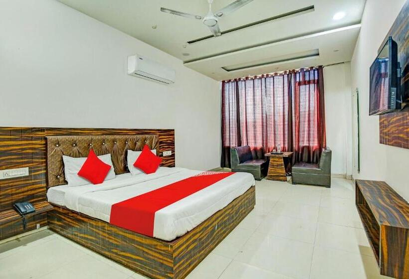 Town House Cafe And Hotel, Kurukshetra