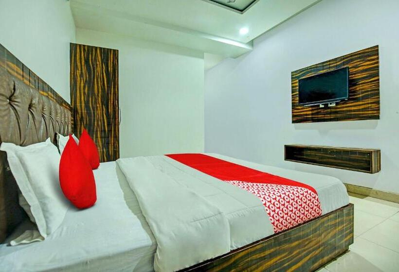 Town House Cafe And Hotel, Kurukshetra