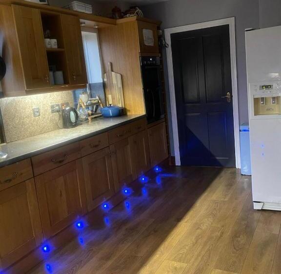 פנסיון Awel Y Trydan Guest House