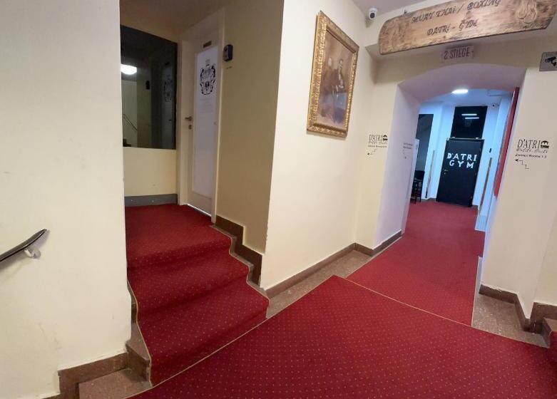 پانسیون Datri Petite Suite 1   3